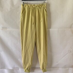 Lululemon Stretch High Rise Joggers Sz 6 Finch Yellow Drawstring Athletic Pants